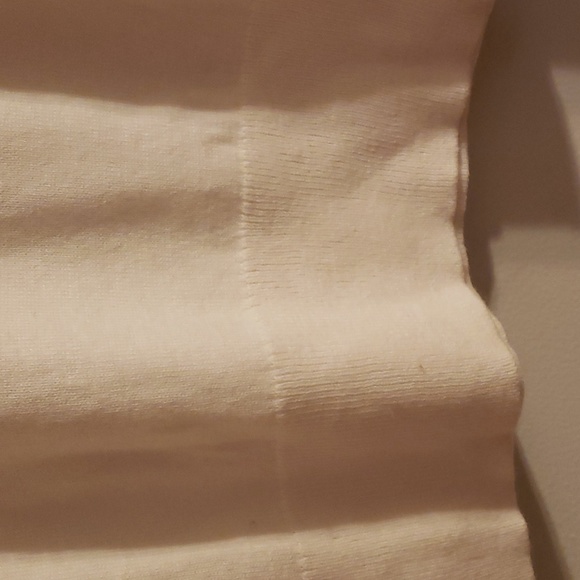 Sweater - Picture 4 of 4